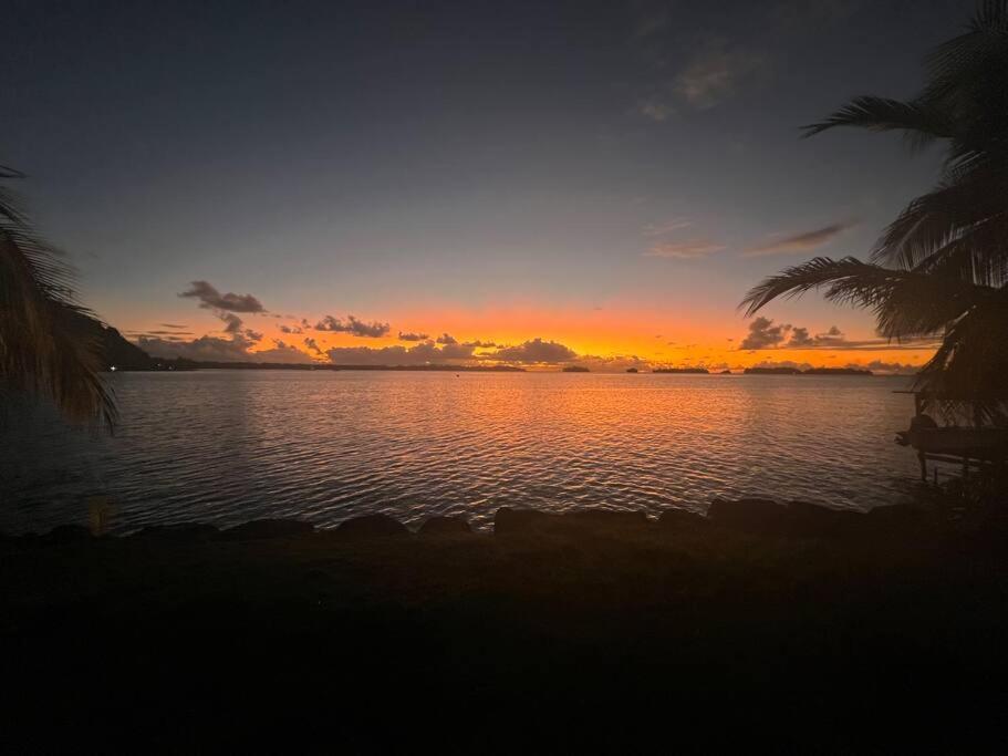 Waterfront Paradise 2 Br; Stunning Sunsets ボラボラ エクステリア 写真